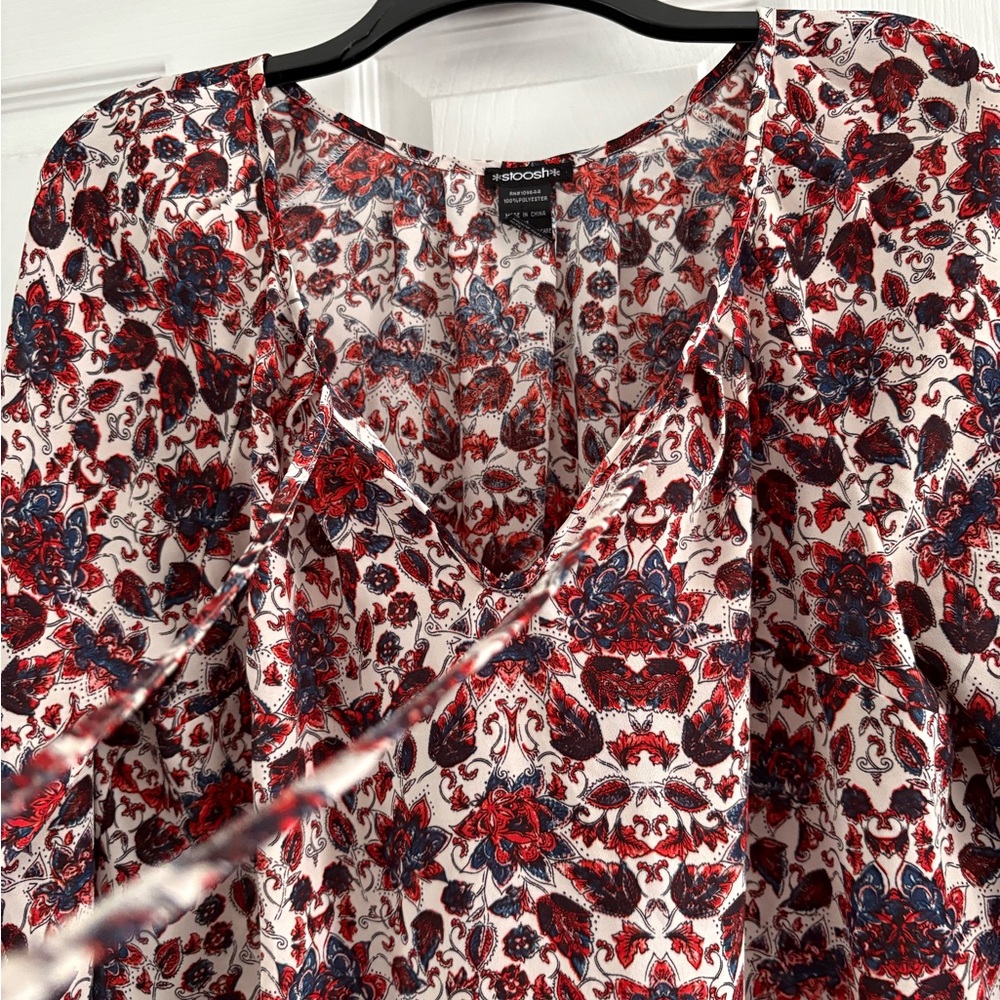 Blouse - Picture 2 of 5